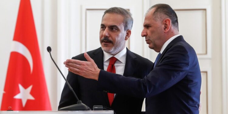 Σύνοδος 5×5 θα ζητήσει ο Μητσοτάκης στη Σλοβενία – Συνάντηση Γεραπετρίτη με Φιντάν με φόντο την κόντρα για το πρόγραμμα SAFE