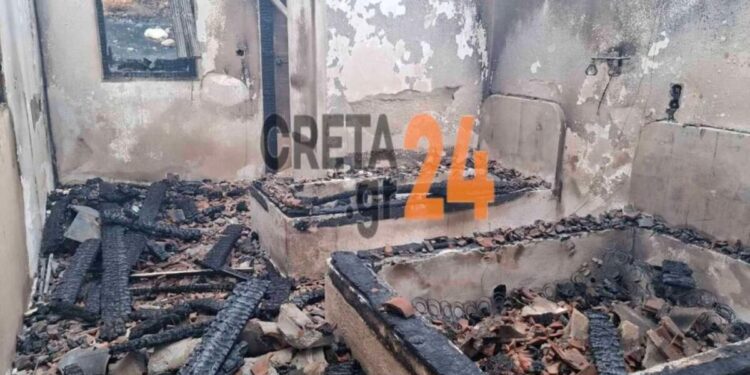 Κρήτη: To ξεχασμένο κερί έκανε «στάχτη» δύο ενοικιαζόμενα διαμερίσματα