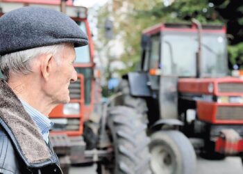 Πρόταση-«βόμβα» της Ευρωπαϊκής Επιτροπής: «Οι συνταξιούχοι γεωργοί να μην είναι επιλέξιμοι για άμεσες ενισχύσεις μετά το 2032»