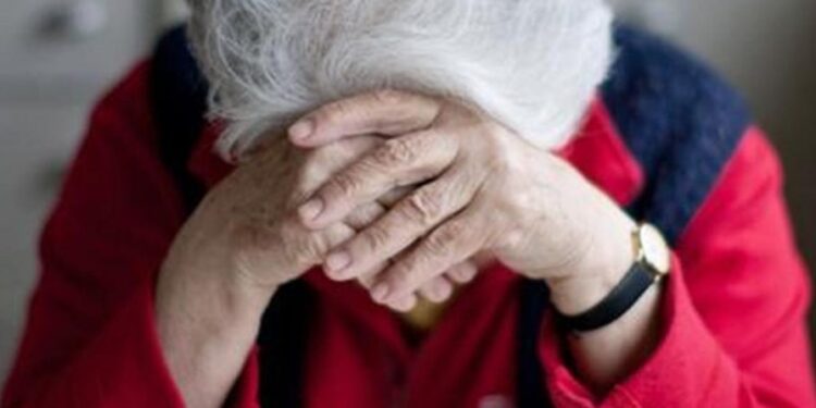 Νύχτα τρόμου στο Αγγελόκαστρο Αγρινίου: Κουκουλοφόροι έδεσαν ηλικιωμένη και την λήστεψαν