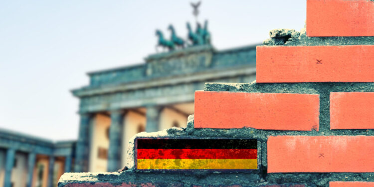 35 χρόνια από την ενοποίηση της Γερμανίας: Το χάσμα Ανατολής – Δύσης, το ΑfD και ο Μερτς
