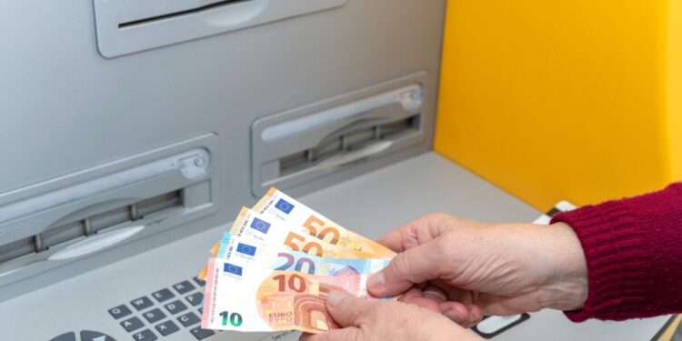 Συντάξεις Νοεμβρίου: Πότε θα πληρωθούν οι δικαιούχοι