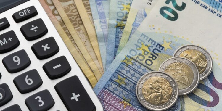 Ληξιπρόθεσμα χρέη: Άλμα στα 111,8 δισ. ευρώ – Αύξηση κατά 4,5 δισ. ευρώ μέσα σε ένα χρόνο