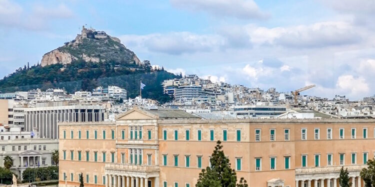 Καιρός αύριο: Άνοδος της θερμοκρασίας έως 25 βαθμούς στην Αττική – Τοπικές βροχές στην Κρήτη