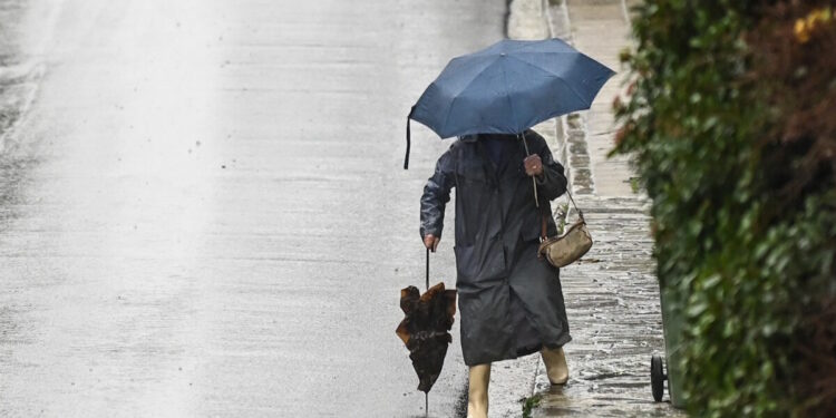 Καιρός: Ήχησε το 112 στη Λακωνία – «Προειδοποίηση για ισχυρές βροχοπτώσεις και καταιγίδες»
