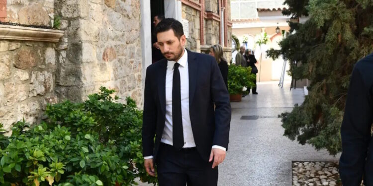 Κωνσταντίνος Κυρανάκης: Θρήνος στην κηδεία της μητέρας του – Οι πολιτικοί που έδωσαν το «παρών» και το στεφάνι του Κυριάκου Μητσοτάκη
