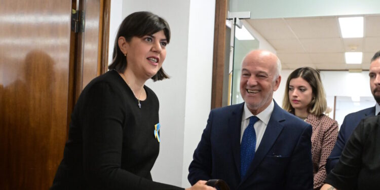 Στο υπουργείο Δικαιοσύνης η επικεφαλής της ευρωπαϊκής Εισαγγελίας, Λάουρα Κοβέσι: Συναντήθηκε με τον Γιώργο Φλωρίδη