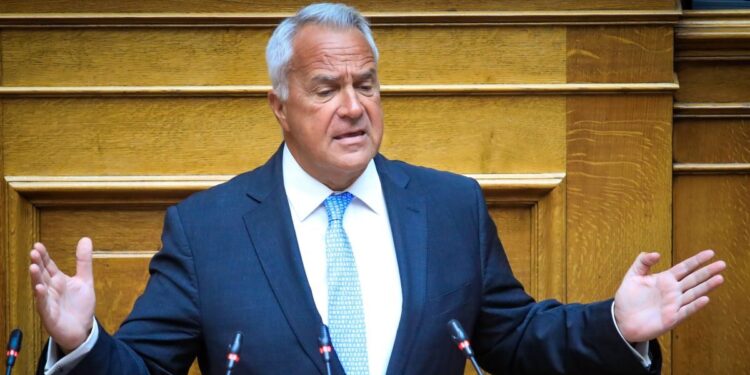 Μάκης Βορίδης για πρώην πρόεδρο του ΟΠΕΚΕΠΕ: Ο Βάρρας άφηνε επί χρόνια τις παρανομίες να συνεχίζονται