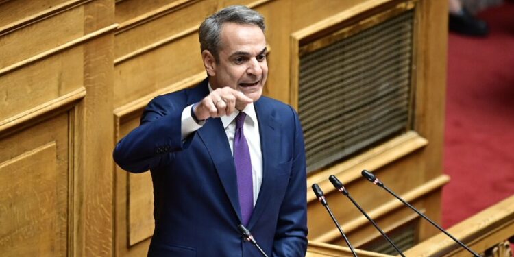 Μητσοτάκης για Μνημείο Αγνώστου Στρατιώτη: «Οι ιεροί τόποι ανήκουν σε όλους και όχι σε όσους φωνάζουν ή απειλούν περισσότερο»