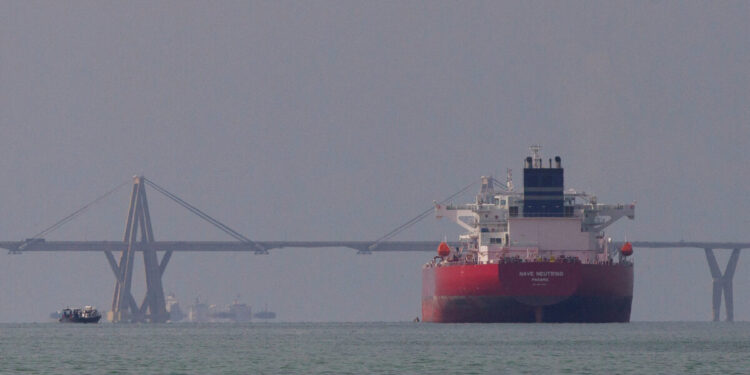 Η Βενεζουέλα στρέφεται στη Ρωσία για προϊόν πετρελαίου που κάποτε αγόραζε από τις ΗΠΑ