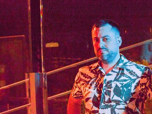 Mετά την «Ανισόπεδη Ντίσκο» Pan Pan & Καλλιόπη Μητροπούλου παρουσιάζουν το εθιστικό «Μόνο Με Τα Μάτια»