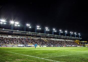 Παναιτωλικός: Ανοιχτή μόνο η μεγάλη κερκίδα με Ελλάς Σύρου – 5 ευρώ τα εισιτήρια