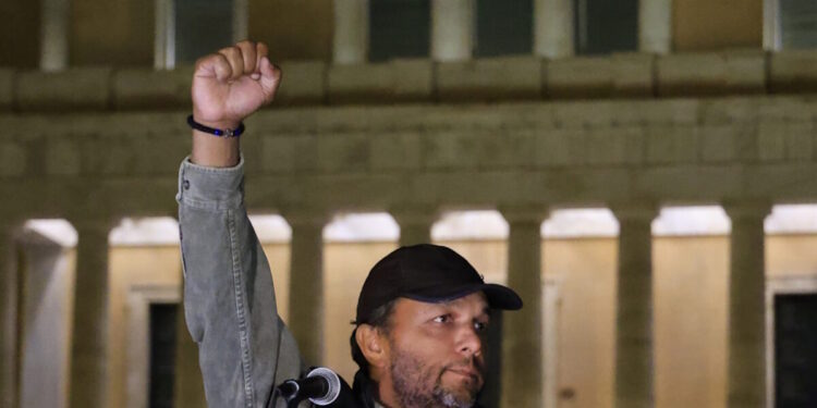 Ο Πάνος Ρούτσι αρνείται την εισαγωγή στο Γενικό Κρατικό Νίκαιας: Επιδεινώνεται η υγεία του, έχασε 10 κιλά