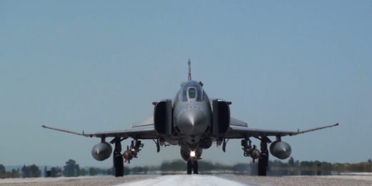 «Παρμενίων 2025»: Καταιγιστική η άσκηση με ρεαλιστικά πολεμικά σενάρια και νέο επιθετικό δόγμα