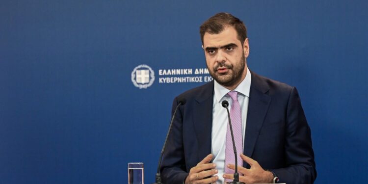 Παύλος Μαρινάκης: Το μνημείο του Αγνώστου Στρατιώτη δεν ανήκει σε κανέναν μεμονωμένα – Έχουμε αποφασίσει να συμβαδίσουμε με τις υγιείς επιδιώξεις των νοικοκυραίων