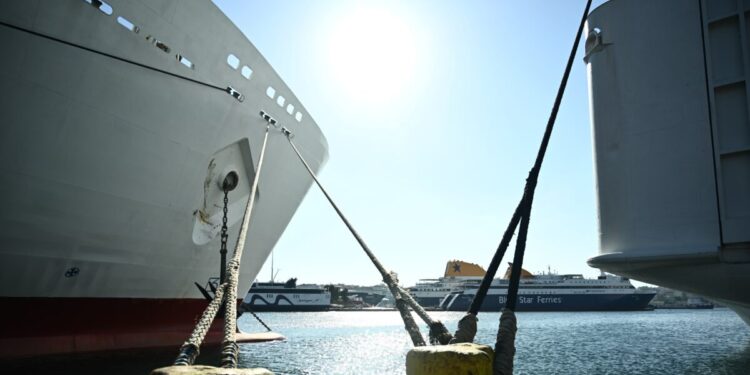 Απεργία στις 14 Οκτωβρίου και οι ναυτεργάτες: Ζητούν από την κυβέρνηση την απόσυρση του εργασιακού νομοσχέδιου