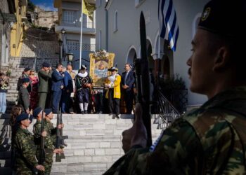Επιμνημόσυνη Δέηση και ρίψη στεφάνων για την 454η Επέτειο της Ναυμαχίας της Ναυπάκτου (φωτο)