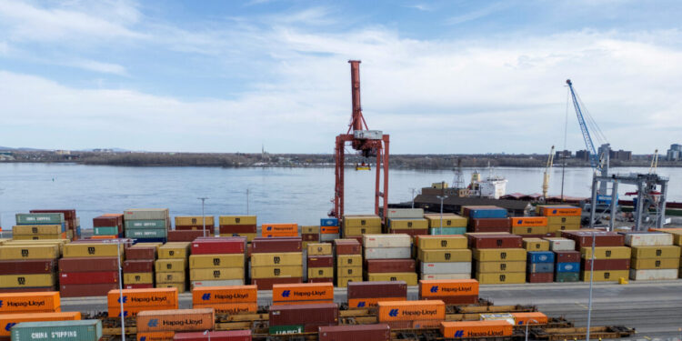 Oι δασμοί Τραμπ ρίχνουν τις γερμανικές εξαγωγές