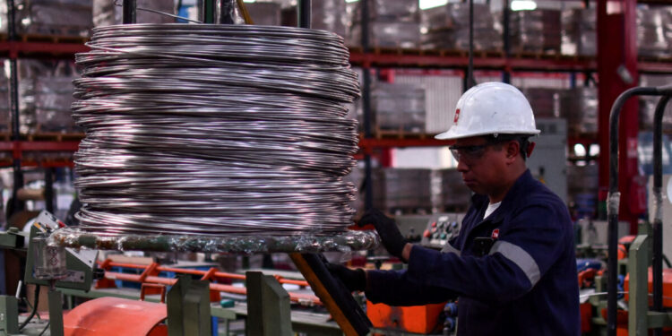 Η ΕΕ αυξάνει τους δασμούς στον χάλυβα στο 50%