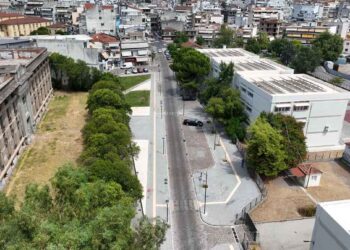 Σε τροχιά υλοποίησης μεγάλες αναβαθμίσεις στα σχολεία του Αγρινίου – Υπεγράφη η σύμβαση