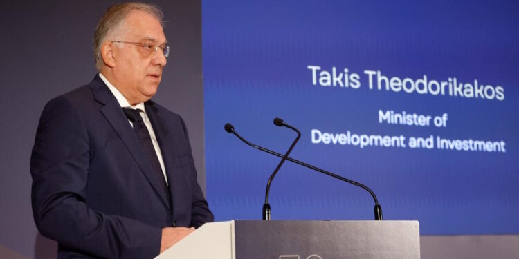 Θεοδωρικάκος: Έλεγχοι στην αγορά για μειώσεις τιμών και δημιουργία νέας Ανεξάρτητης Αρχής
