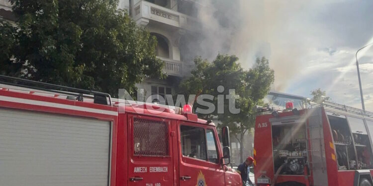 Θεσσαλονίκη: Φωτιά σε εστιατόριο στο κέντρο της πόλης – Απεγκλωβίστηκαν τρεις ηλικιωμένοι