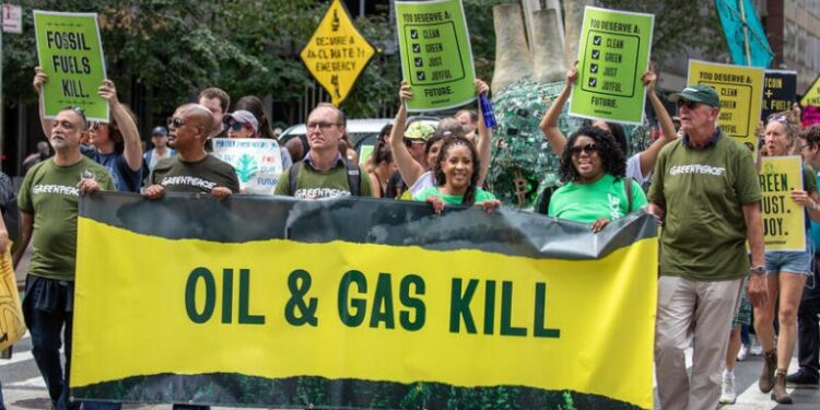 Η Διεθνής Ένωση Προστασίας της Φύσης αναγνωρίζει τα ορυκτά καύσιμα ως βασική αιτία κλιματικής και οικολογικής κρίσης