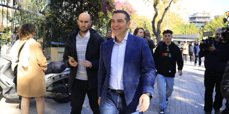 Ο Αλέξης Τσίπρας «ανακατεύει την τράπουλα»: Η δυσαρέσκεια Φάμελλου, το νέο κόμμα και οι βουλευτές που θα τον ακολουθήσουν