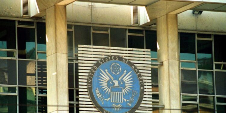 Μετά το shutdown η πρεσβεία των ΗΠΑ στην Αθήνα «παγώνει» τα social media