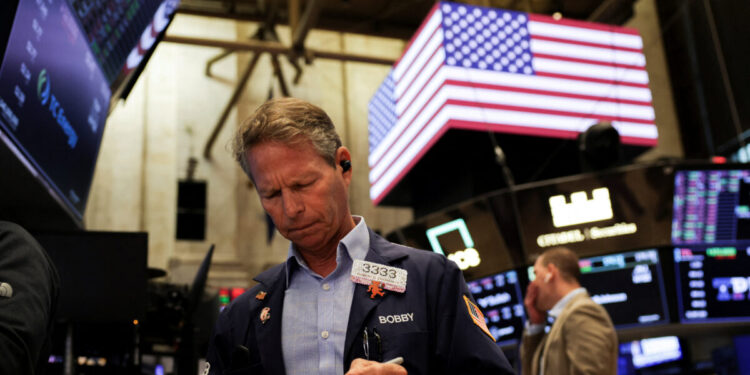 Πτώση στη Wall Street μετά το shutdown στις ΗΠΑ