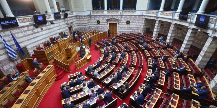 Βουλή: Πέρασε με 243 «Ναι» το νομοσχέδιο για την 4η φρεγάτα Belharra – «Όχι» από ΚΚΕ, Νέα Αριστερά και Πλεύση Ελευθερίας