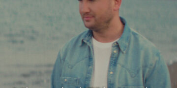 ΒΑΣΙΛΗΣ ΔΗΜΟΥ — ❝Μ’ ΑΓΑΠΑΣ Η’ ΤΖΑΜΠΑ ΠΙΝΩ❞ | ΜΟΥΣΙΚΗ: ΜΙΧΑΛΗΣ ΤΟΥΡΑΤΖΙΔΗΣ / ΣΤΙΧΟΙ: ΒΙΚΥ ΓΕΡΟΘΟΔΩΡΟΥ