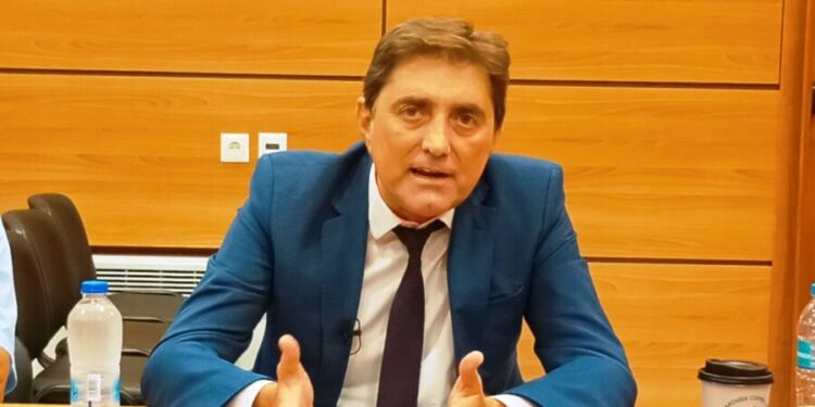 Κώστας Καρπέτας: Να μην επιτρέψουμε να μετατραπεί η Δυτική Ελλάδα σε αποτεφρωτήριο σκουπιδιών