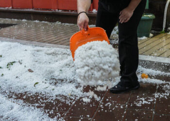 Η κακοκαιρία Adel επιμένει σε Ανατολικό Αιγαίο και Δωδεκάνησα με βροχές και καταιγίδες – Σε ισχύ το Red Code