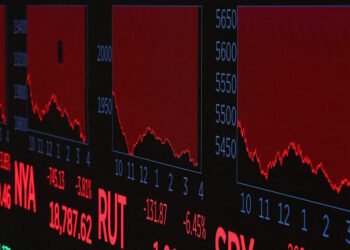 Wall Street: Βουτιά για Nasdaq και Dow υπό το βάρος των απωλειών στην AI