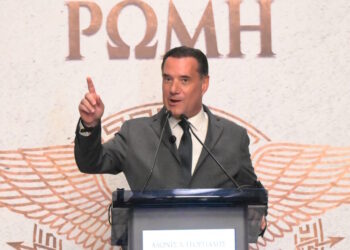 Ο Άδωνις Γεωργιάδης παρουσίασε το βιβλίο του «Ρώμη» – Υπουργοί και βουλευτές έδωσαν το παρών