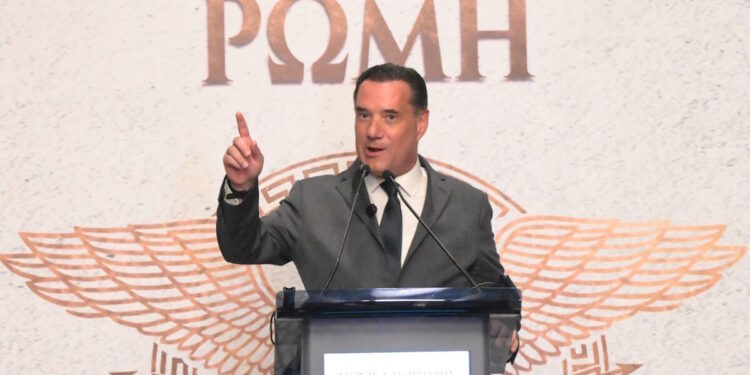 Ο Άδωνις Γεωργιάδης παρουσίασε το βιβλίο του «Ρώμη» – Υπουργοί και βουλευτές έδωσαν το παρών