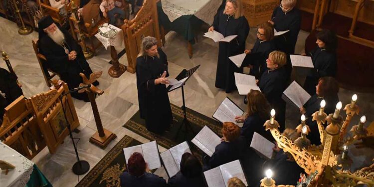 Καταχειροκροτήθηκε η Αγρινιώτικη Χορωδία «Αγία Σκέπη» στο Διεθνές Συμπόσιο Ψαλτριών στον Βόλο