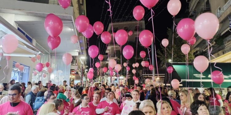 Αγρίνιο: «Pink the City» – Η πόλη ντύθηκε ροζ, στέλνοντας μήνυμα ζωής και ελπίδας