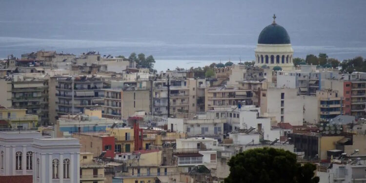 Ακίνητα: Έρχεται νέο κύμα πλειστηριασμών για μεγαλοφειλέτες του Δημοσίου – Στο «σφυρί» από αποθήκες έως βίλες στη Μύκονο