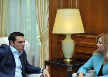 Βιβλίο Τσίπρα: «Είναι καθ’ έξιν ψεύτης» λέει ο σύζυγος της Φώφης Γεννηματά για τα περί πρότασης συμμετοχής της στην τότε κυβέρνηση
