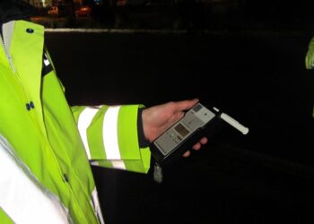 Μεσολόγγι: Οδηγούσε μεθυσμένος, τράκαρε και συνελήφθη