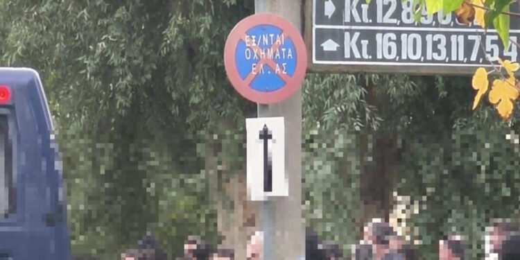 Προσωρινά κρατούμενοι ακόμα 9 μέλη της σπείρας Ρομά που έκανε τηλεφωνικές απάτες εναντίον πολιτών