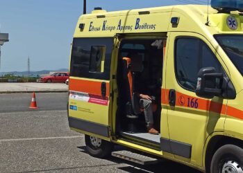 Αγρίνιο: Τροχαίο με τραυματισμό δικυκλιστή κοντά στον Ι.Ν. Αγίου Δημητρίου