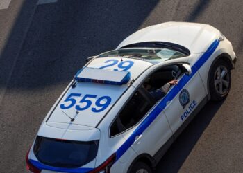 Πατήσια: Συμμορία παγίδευε θύματα μέσω ραντεβού στα social media – Τους παρέσερναν σε διαμέρισμα και τους έκλεβαν