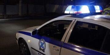 Ο ένας κυκλοφορούσε με ρόπαλα στο Μεσολόγγι και ο άλλος συνελήφθη στο Αιτωλικό για απάτη