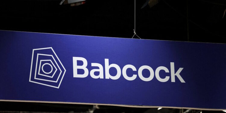 Η βρετανική αμυντική εταιρεία Babcock επιδιώκει συμφωνίες για πολεμικά πλοία εν μέσω ισχυρής ζήτησης