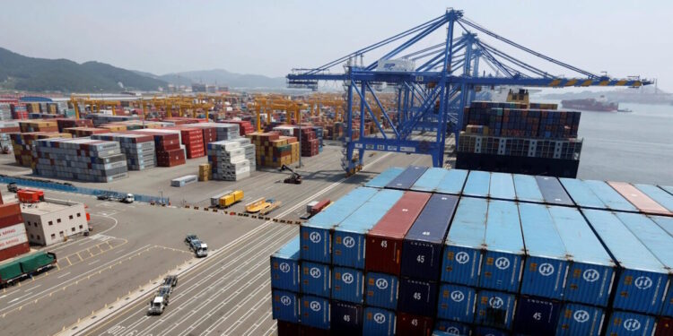 Ελληνικές εξαγωγές στις ΗΠΑ: Ποιοι κλάδοι ενισχύθηκαν, ποιοι πιέστηκαν και τι αλλάζει με την άρση του ανταποδοτικού δασμού