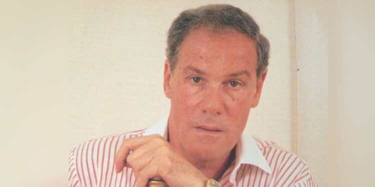 Πέθανε ο σχεδιαστής μόδας Ντίμης Κρίτσας – Είχε ντύσει τις μεγαλύτερες σταρ της χώρας και του Χόλιγουντ