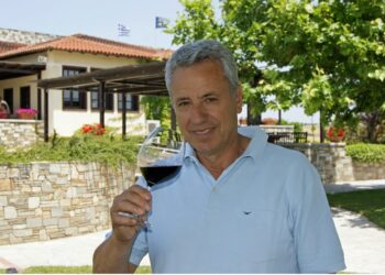 Θεσσαλονίκη: Το ΠΑΜΑΚ αναγορεύει τον οινοποιό Ευάγγελο Γεροβασιλείου επίτιμο διδάκτορα